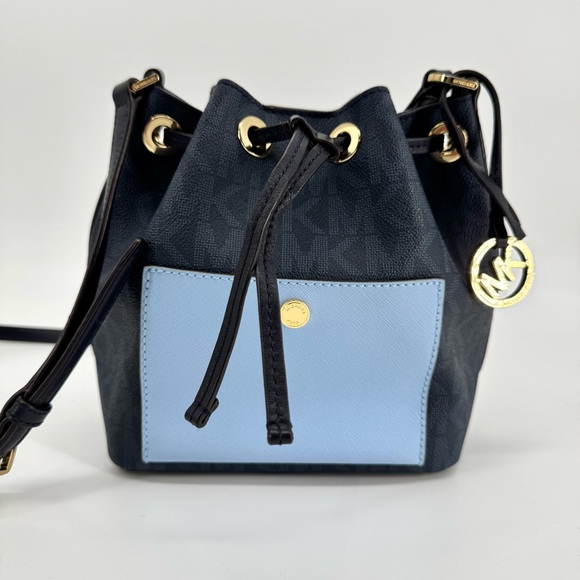 Michael Kors Greenwich Small Bucket Bag Crossbody Handbag In Blue EUC $298 - Picture 3 of 12